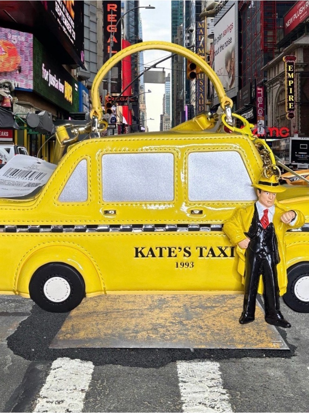 Kate Spade Novelty Taxi Bag, NWT and bag charm - Picture 8 of 9